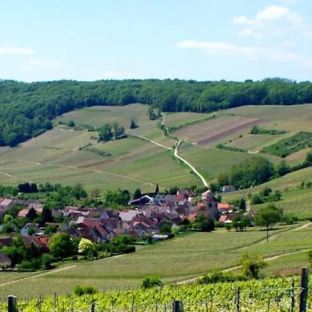 Дом отдыха Les Glycines - Maison Avec Bel Exterieur